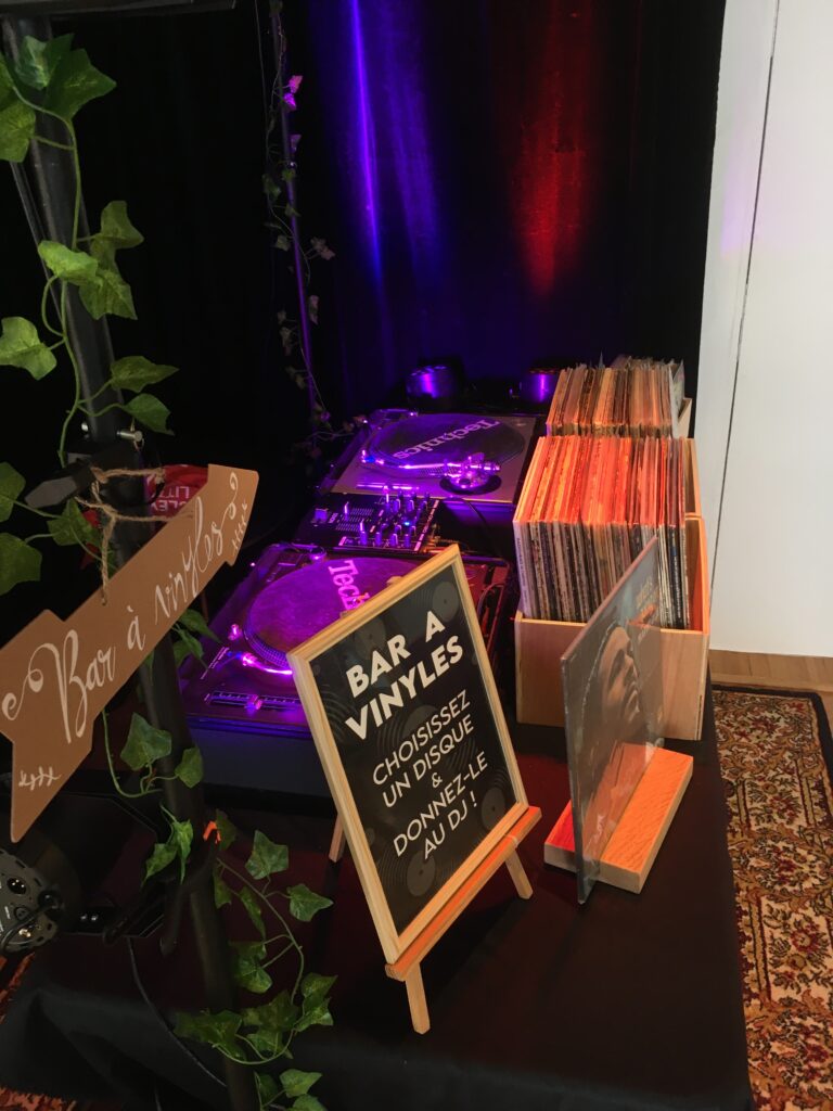 un bar à vinyles à l'afterwork clermont